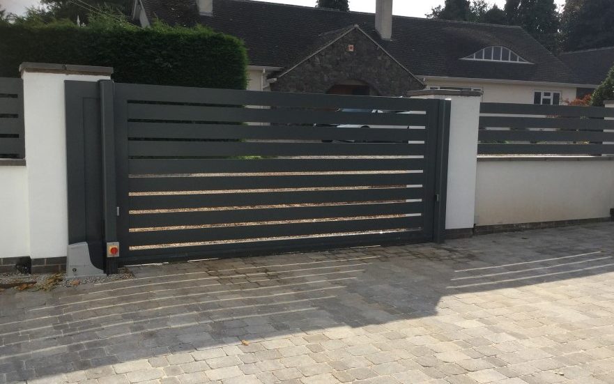 The Kenilworth Aluminium Sliding Gate