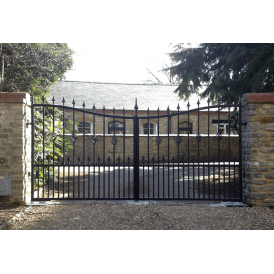 Arch Down Ashwood Steel Gates