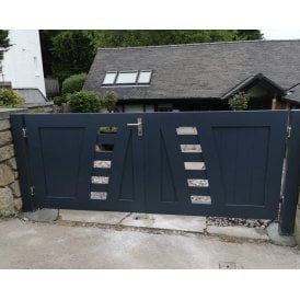 The Nuthurst Aluminium Gate