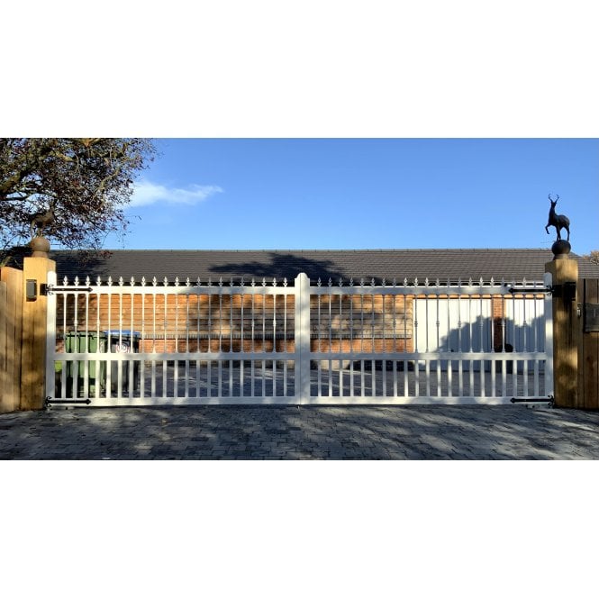 ARDEN GATES The Packwood Steel Gates
