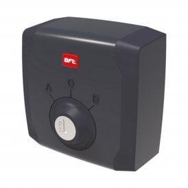 Q.BO KEY WM - Hardwired Key Switch with Double Contact